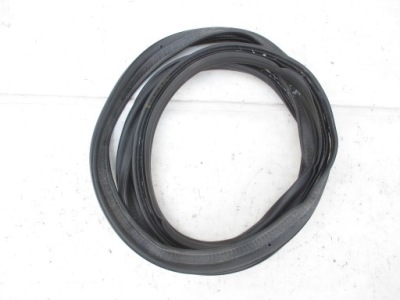 Renault clio v hb прокладка крышки багажника 19-23r фото №1