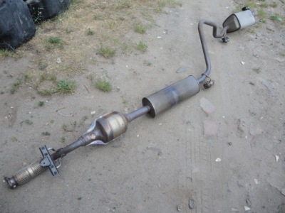 Renault clio v 1.0i гаситель катализатор 201006662r фото №1