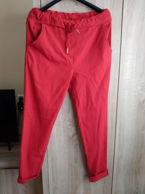 Włoskie czerwone spodnie