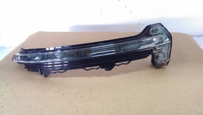 Поворотник дзеркало lewego audi tt 8s0949101 фото №1