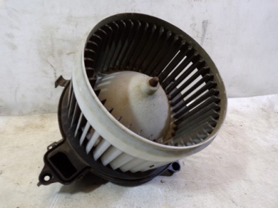 Воздуходувка обдув вентилятор peugeot partner 3 iii berlingo 181428100 фото №1