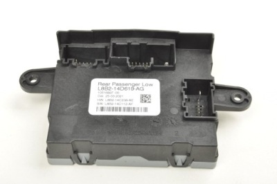 Jaguar f-pace x761 модуль дверь l8b2-14d619-ag фото №1