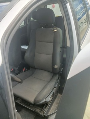 Комплект сидінь opel zafira a 2.0 dti фото №1