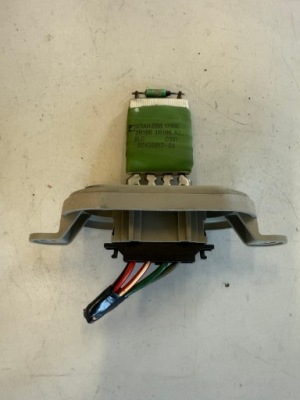 Резистор обдув alfa romeo 159 52409817 фото №1