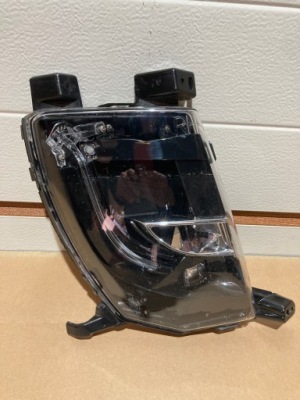 Протитуманна фара правий передній tesla s 6005916 фото №1