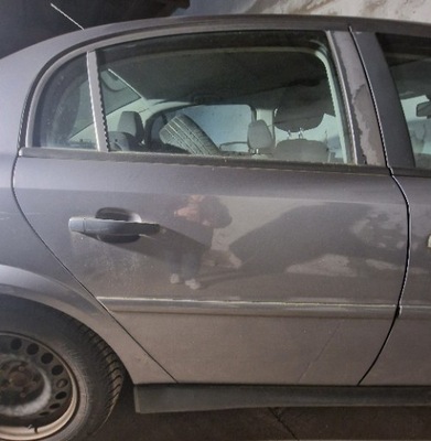 Двері задня праве opel vectra c sedan 2003r фото №1