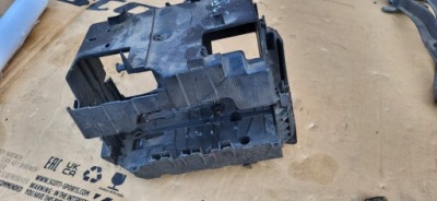 Peugeot 508 корпус аккумулятор фото №1