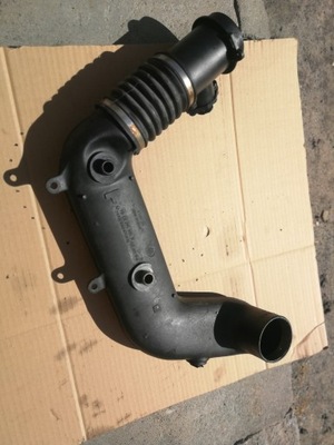 З'єднувач повітрозабірник труба mercedes 124 e320 e280 3,2 2,8 фото №1