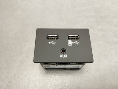 Audi a7 4g 2016 роз'єм usb aux 4g0035736 фото №1