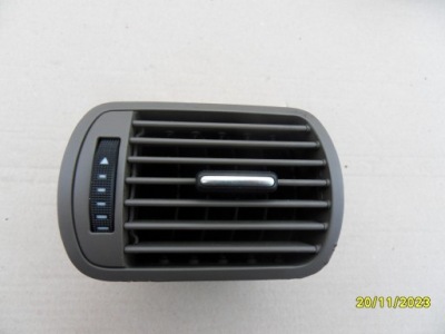 Решітка обдув ліва коричнева audi a3 8l lift 8l0820901c фото №1