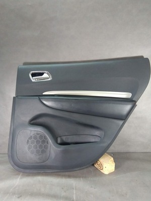 Dodge durango 11+ обшивка правий задня фото №1