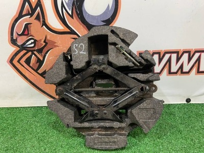 Домкрат підйомник subaru legacy bm 97032fg010 фото №1