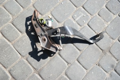 Rav4 iii педаль сцепления eu фото №1