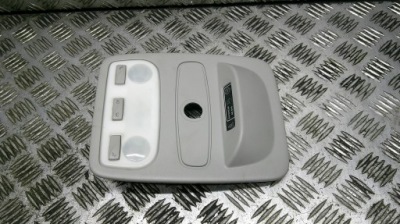 Лампа освітлення кабіни перед renault captur 1 16r фото №1