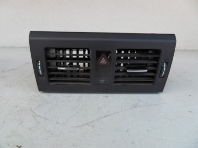 Mercedes glk x204 08-12 решітка обдув середня перед фото №1