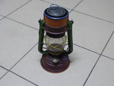 Niemiecka lampa naftowa sygnowana