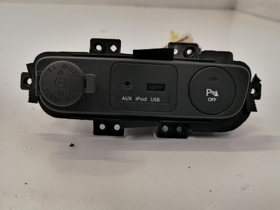 KIA SPORTAGE III ГНЕЗДО PORT USB AUX 96110-3W000