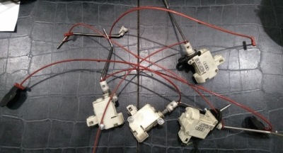 Привод замок крышка заливной топлива audi a3 8p 2008 фото №1