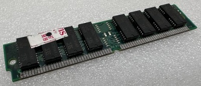 Stara pamięć RAM Retro SEC KMM5321004CV-6
