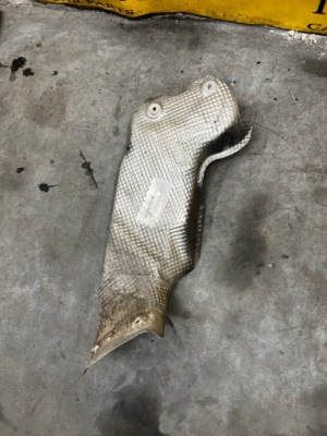 Лист накладка тепловая mercedes g63 amg w463 рестайлинг фото №1