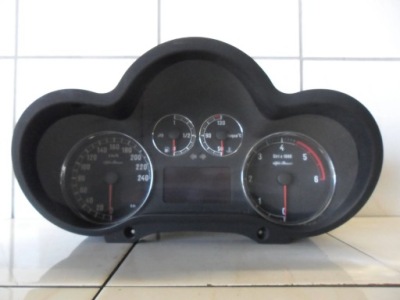 Alfa romeo 147 2009 lift 1.9 jtd счетчик спидометр 156071228 фото №1