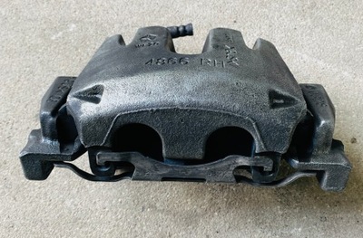 Maserati levante супорт гальмівний передній 4866 p фото №1