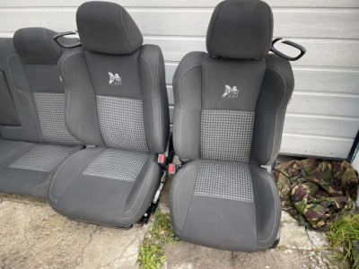 Dodge challenger 2015+ сидіння заднє сидіння комплект superbee фото №1