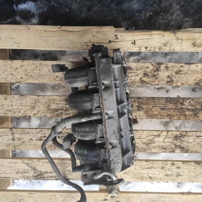 Колектор всмоктуючий vw golf 4 iv bora 036129711 фото №1