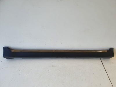 Kia sportage iv молдинг поріг права 87754-f1110 фото №1