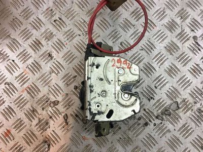 Замок крышки задняя mercedes ml w164 фото №1