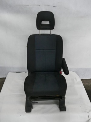 Mazda mpv ii сиденье правый перед капитанское фото №1