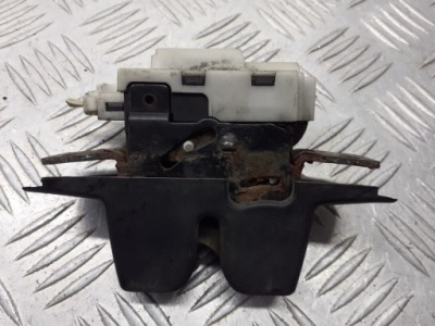 Замок крышки багажника renault scenic ii 1.9 dci 8200076240 фото №1