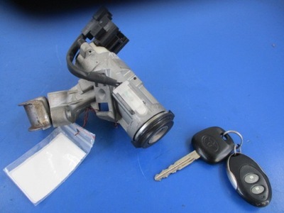 Toyota yaris lift замок запалювання ключ francja фото №1