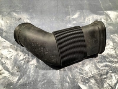 Шланг труба воздухозаборник воздуха a6130940087 mercedes w220 3.2 cdi фото №1