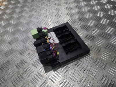 Audi a3 8p модуль блок керування блок управління бортовою мережею 8p0907063a фото №1