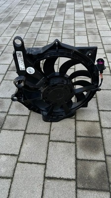 Вентилятор правый porsche taycan фото №1