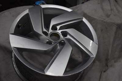 LLANTA VW GOLF VIII 17R 7,5J ET 51 5X112 5H0601025E  