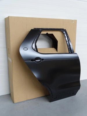 Nowe двері праве задні discovery 5 v l462 2017- фото №1