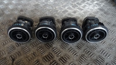 Решётка обдув audi a3 8v 8v0820901 фото №1