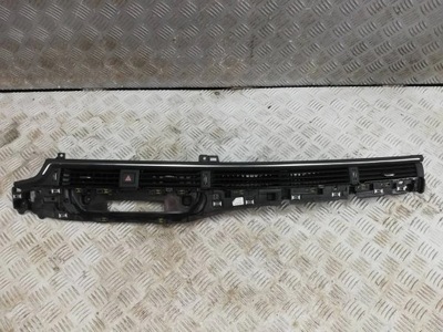 Audi a4 b9 решітка обдув консолі 8w1820902 фото №1