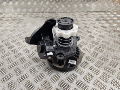 Renault clio 4 кронштейн подъемник колеса запасного 8200551279 фото №1