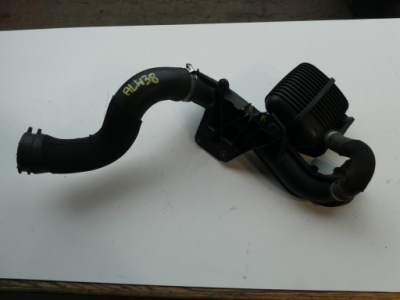 Audi a4 a5 шланг воздуха 8k0145737j фото №1