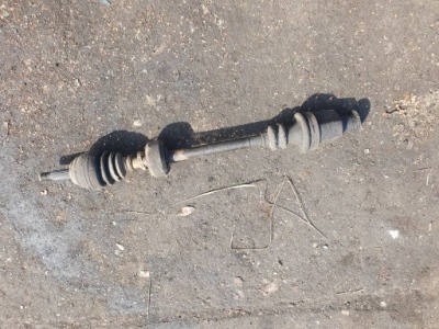 Приводной вал длинная renault kangoo 1 98r 1.2 8v ben исправна фото №1