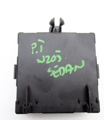 Mercedes c-klasa w205 sedan модуль дверь правый задняя фото №1