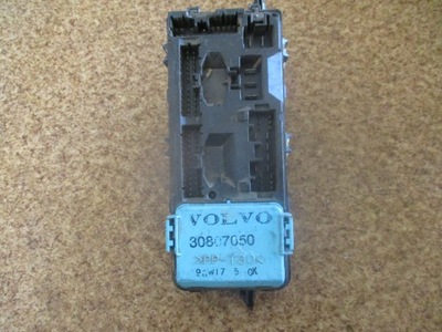 Коробка модуль bsi volvo v40 i 1 30807050 фото №1