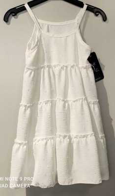 Biała sukienka na ramiączkach r.116