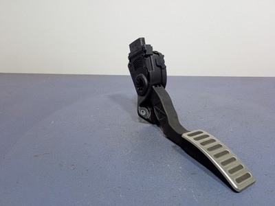 Suzuki swift mk7 педаль газа потенциометр 49400-68lf1 фото №1