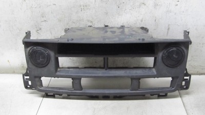 Renault master рамка панель радіо 8200188999 03-10 фото №1