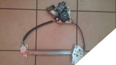 Galant 92-96 механізм скло правий задній задня фото №1