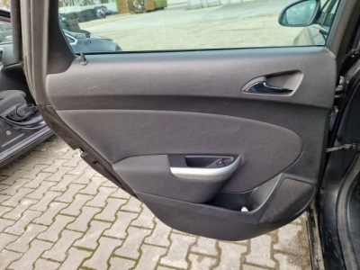 Opel astra j iv 4 kombi обивка дверь левая задняя обшивка левый задний фото №1